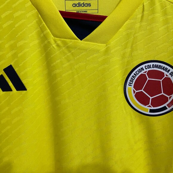 Adidas Colombia 22 Authentic Match Home Soccer Jersey HB9172 Mens $150 NEW - Picture 2 of 10